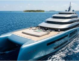 Catamaran Mega Yacht 120m Foredeck
