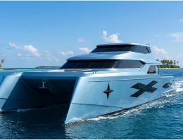Catamaran Super Yacht 25m Bow