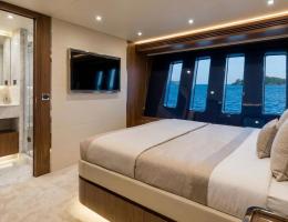 Catamaran Sports Yacht Cabin