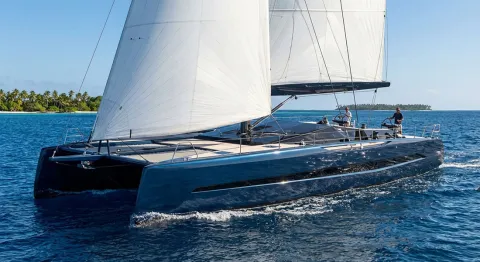 Catamaran Sailing Yacht 16m Race Deck