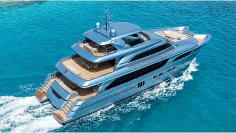 Catamaran Super Yacht 30m Aft Decks