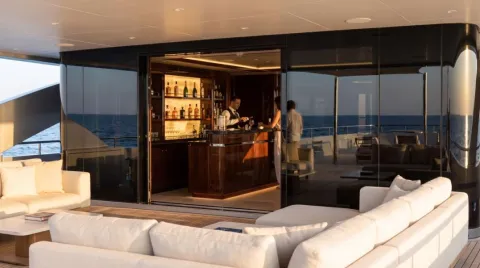 55m Super Yacht Bar