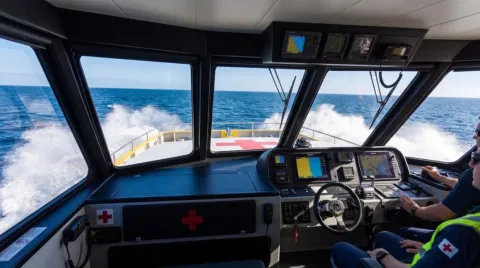 25m Surgical Catamaran Bridge